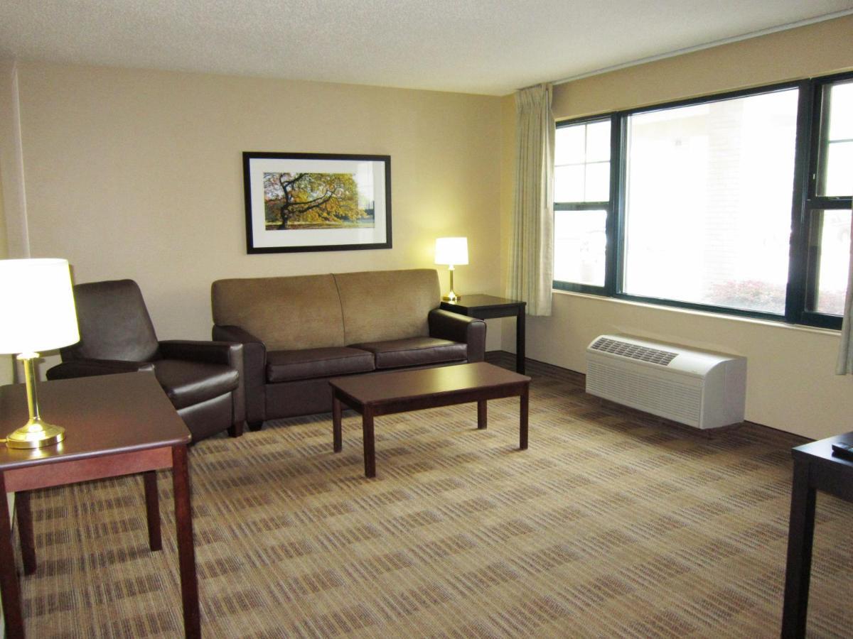 Extended Stay America Suites - Chicago - Buffalo Grove - Deerfield Рівервудс Екстер'єр фото